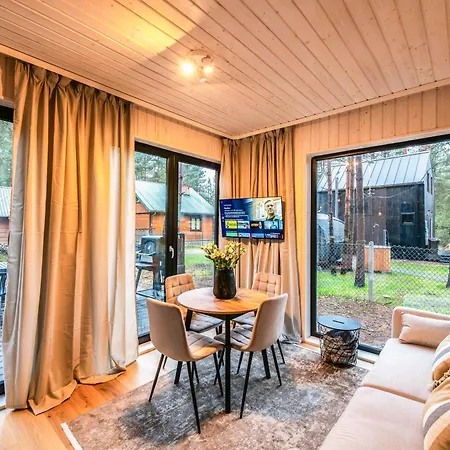 Dom wakacyjny Heban Forest Cabin&sauna Starlink Tomczyn